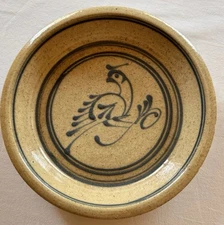 Vintage Pie Plate Gogi Milner Ceramic 9” Beige Speckled Blue Bird Design
