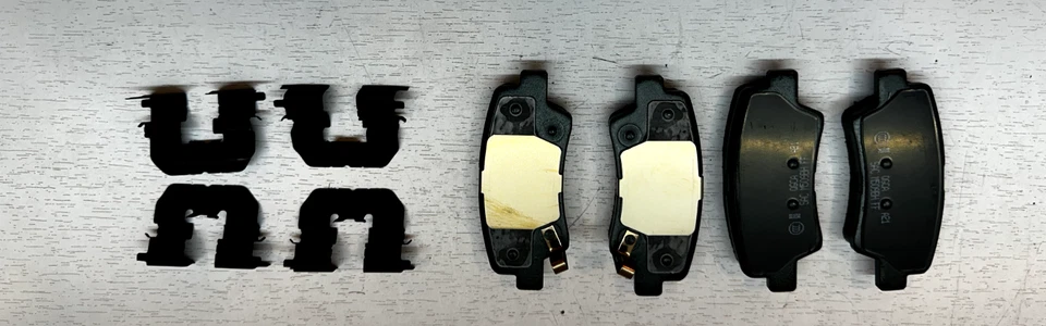 Pastillas de freno traseras HYUNDAI AZERA 2011-16 PIEZA ORIGINAL # S5830-23QA10 Foto 2 de 4