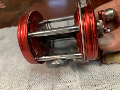 Moulinet De Pêche Abu Garcia Ambassadeur N°6000 - Vintage Dans Son étui Cuir Suède - Occasion