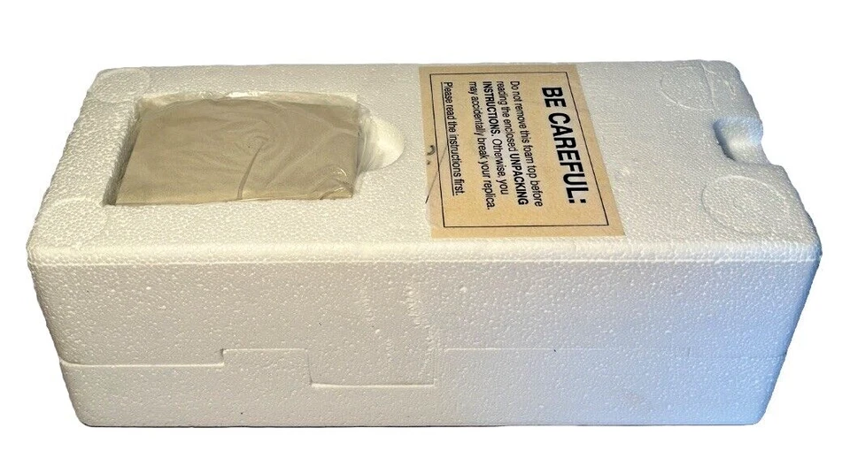 Danbury Mint 1932 Cadillac V-16 Sport Phaeton Die Cast 1:24 (B249) - Image 2 of 4