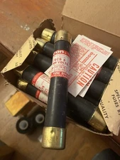 ECS-8 Economy 600 VAC 8 Amp Dual Element Fuse BOX OF 10 (BS-623)