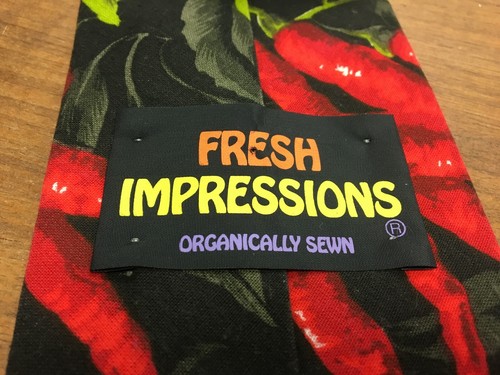 Fresh Impressions Organically Sewn 100% cotton outer chili pepper men's neck tie - Picture 5 of 12