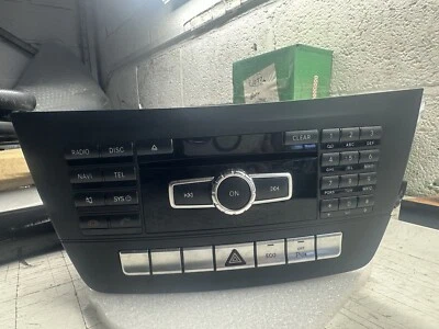 MERCEDES-BENZ C CLASS W204 2011 CD SAT NAV STEREO RADIO HEAD UNIT A2049004306 - Image 1 of 4