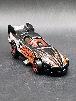 Hot Wheels 1977 Funny Car Dragster Black Mattel Red
