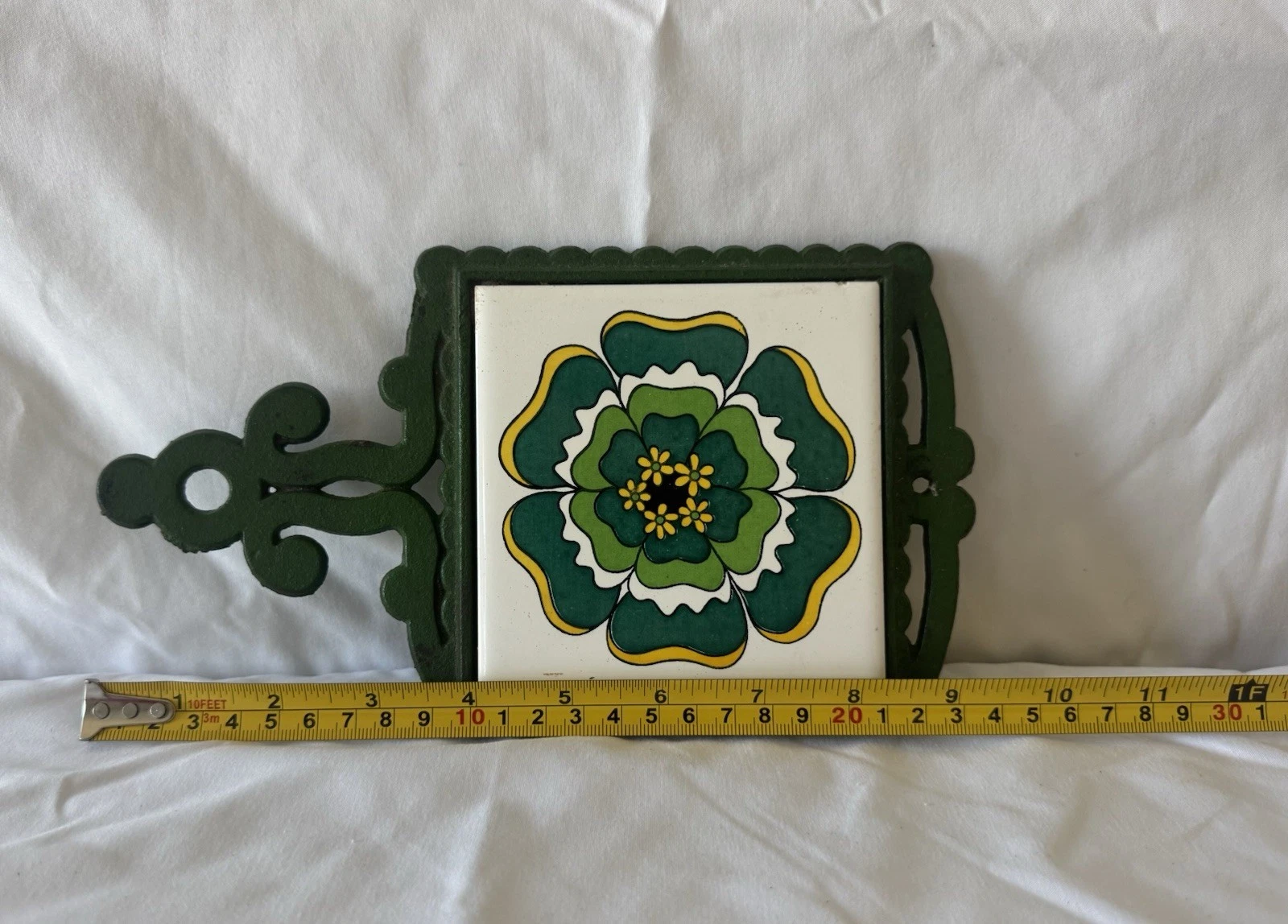 Vintage 70s Groovy Flower Power Metal Trivet image 4