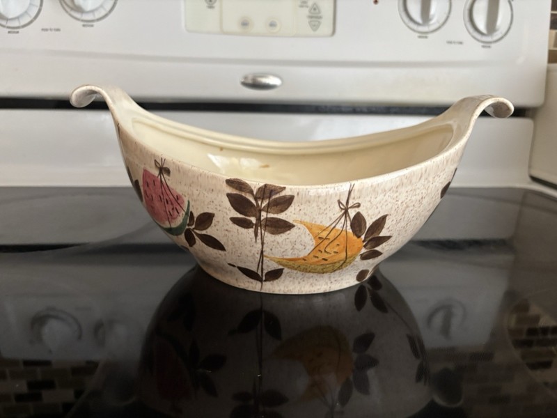 Red Wing pottery oval covered casserole serving dish watermelon leaves