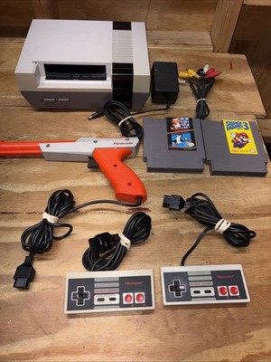 NES Original Nintendo Console Bundle w/ Super Mario Bros 1 & 3 - Cosmetic Issue