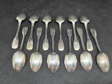 12 anciennes petites cuillères à café Christofle modèle CLUNY en métal argenté