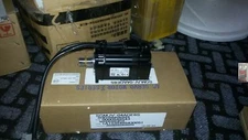 YasKawa Servo Motor SGMJV-04ADE6E !!**via DHL or FedEx!!**