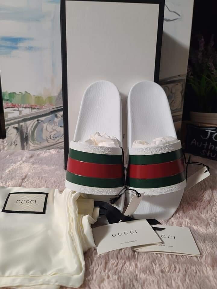 GUCCI Web Lai Rubber Slide sandal for men, available in size  display picture 3
