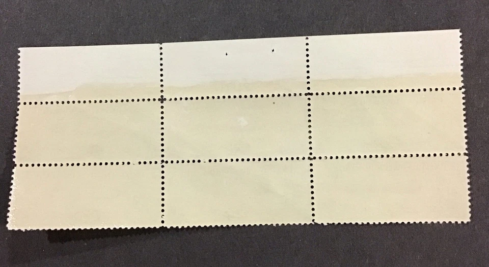 US 1933 VF-XF MNH Sc #C18 PLATE BLOCK OF 6,   (ED) - Image 2 of 3