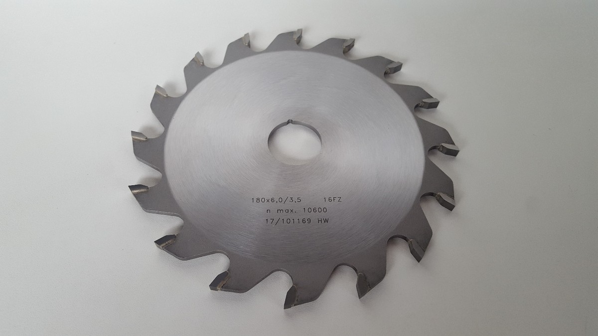 Nutsägeblatt - Nutfräser 150 x 4 x 30 mm, Z18 Nutsägeblatt - Nutfräser 150 x 4 x 30 mm, Z18