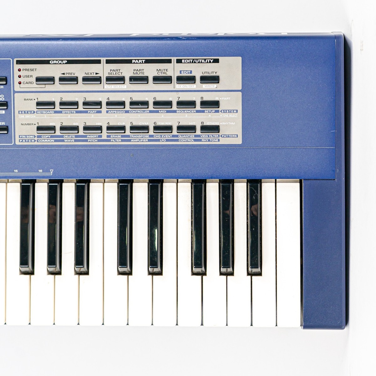 Roland JX-305 61-Key Groove Synthesizer Keyboard - NEEDS Roland JX-305 61-Key Groove Synthesizer Keyboard - NEEDS