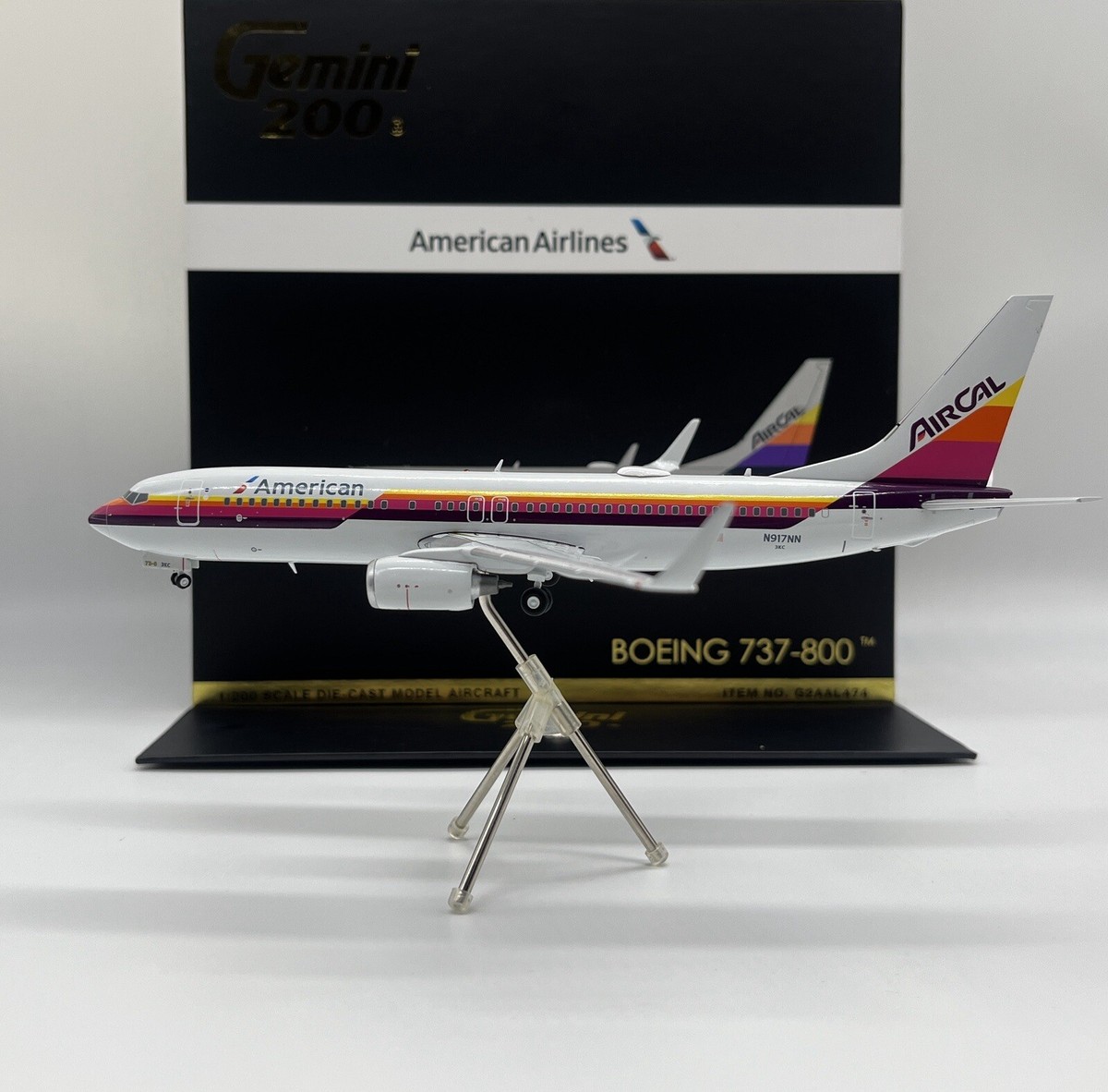 1/200ジェミニボーイング737-800 1/200 Scale Gemini 737/800 Honoring Those Who Serve - Alaska