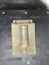 CLANSMAN LAND ROVER WOLF REAR CANDLESTICK SUPPORT SOCKET BRACKET