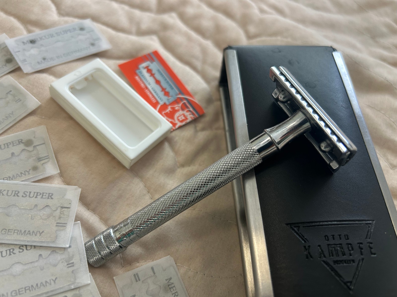 - Used - 10 Blades And Kampfe Case