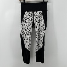 Athleta Women XS Black White Printed Stealth TruCool Capri Leggings Athleisure