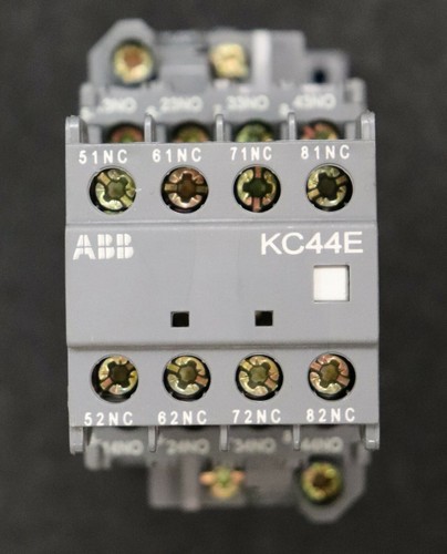ABB Hilfsschütz KC44E Spule 24VDC Ith=10A 690VAC AC-15 FPH1423001R0441 - Picture 6 of 8