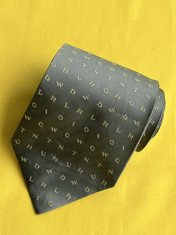 Corbata de seda verde auténtica HUNTING WORLD LLC diseño de fuente con estampado completo Foto 2 de 4