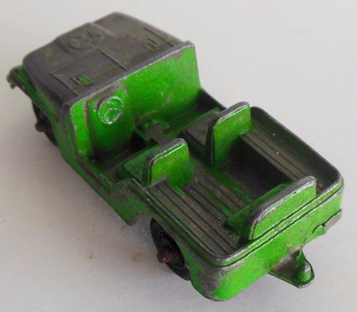2 Tootsietoy Army Military Jeep Cars Die Cast Metal Rubber Tires Lot - Picture 11 of 12