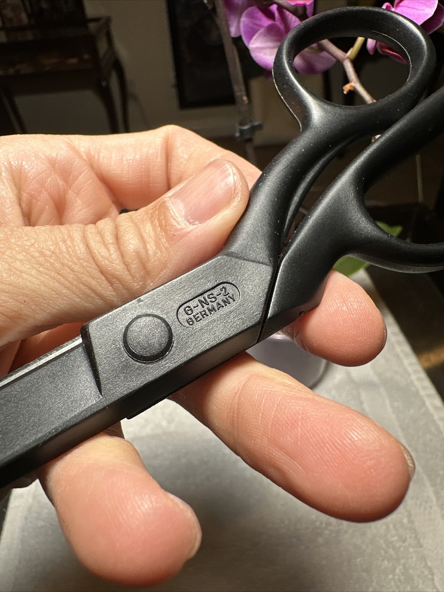 Gingher Featherweight 8”Bent Handle Scissors Shears Trimmers G-NS