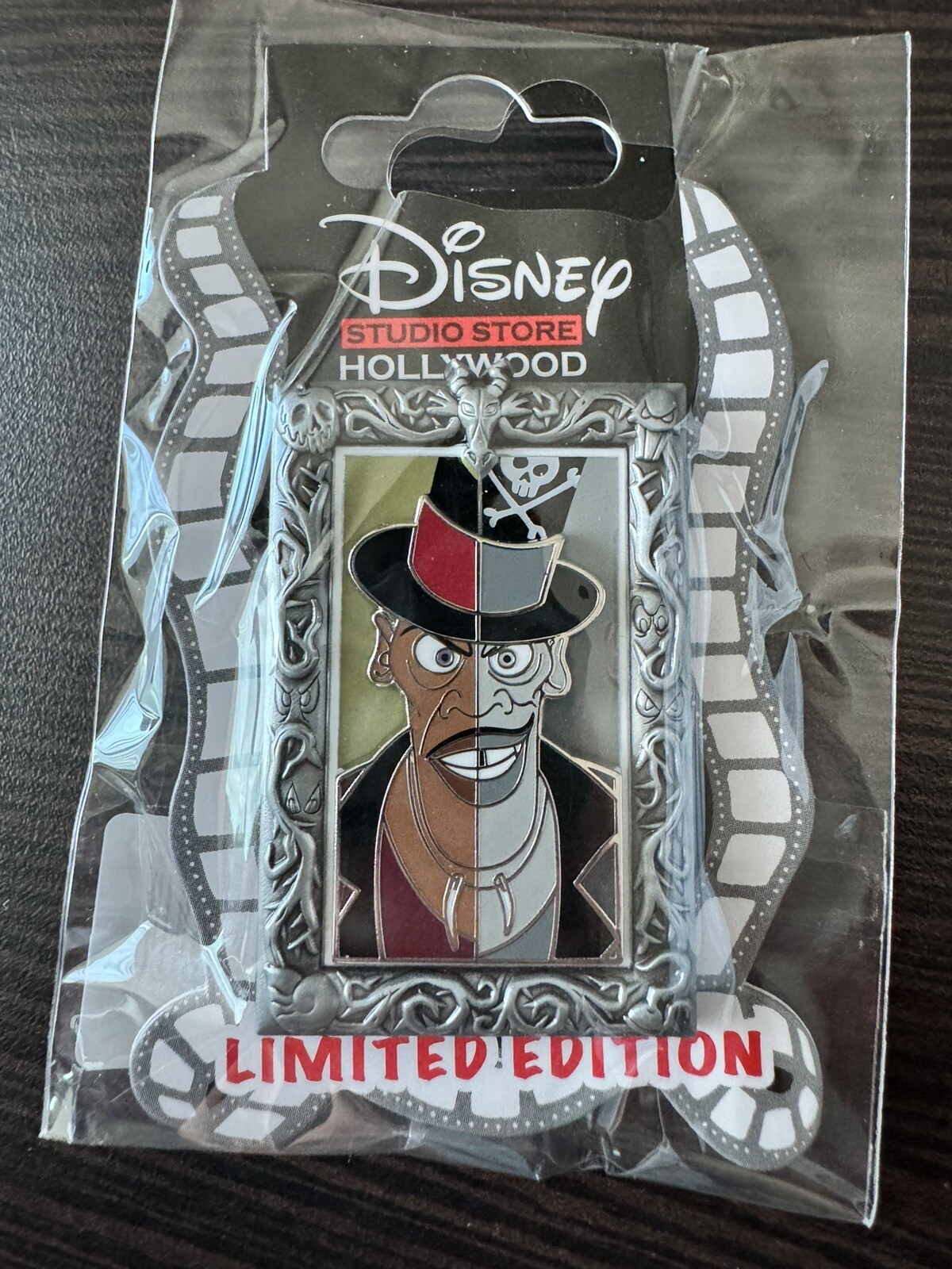D23 Expo 2024 Disney DSSH PIN Villains Gallery Portraits Dr. Facilier LE 400