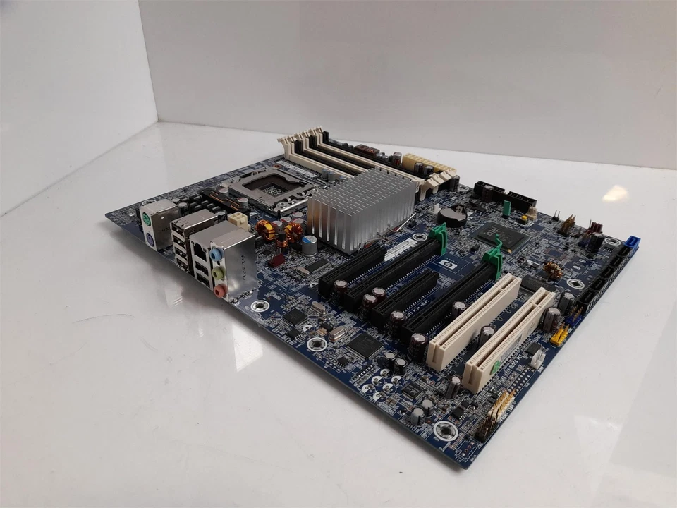 HP Z400 Workstation Sockel LGA1366 Mainboard mit Tray 586766-002 586968-001 - Bild 2 von 4