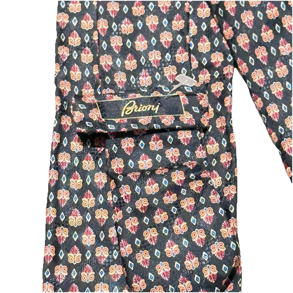 BRIONI Geometric Owl Eyes Diamond Men's Silk Necktie Tie ITALY - Image 3 of 4