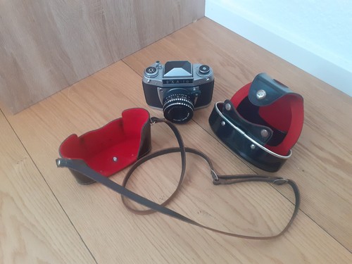 EXA 1A DDR SLR camera Domiplan 2.8 / 50 mm Carl Zeiss