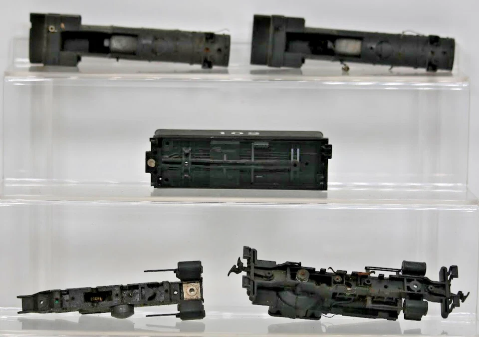 HO Scale AT&SF 0-6-0 Steam Locomotives Parts or Repair Lot 1:87 Gauge Tender AHM - Image 2 of 4