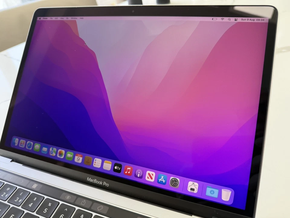 MacBook Pro A1706 13-inch, photo 4 of 5
