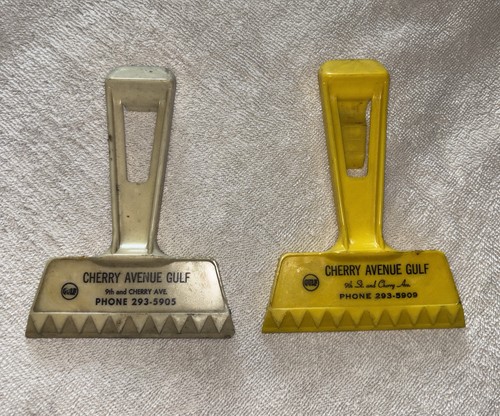 2 VTG ICE SCRAPERS-GULF GAS SERVICE STATION-CHERRY AVENUE CHARLOTTESVILLE VA.