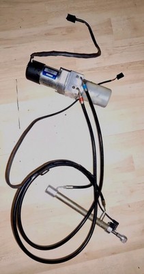Mercedes-Benz W221/C216 Hydraulikpumpe Original HOERBIGER A2218000148