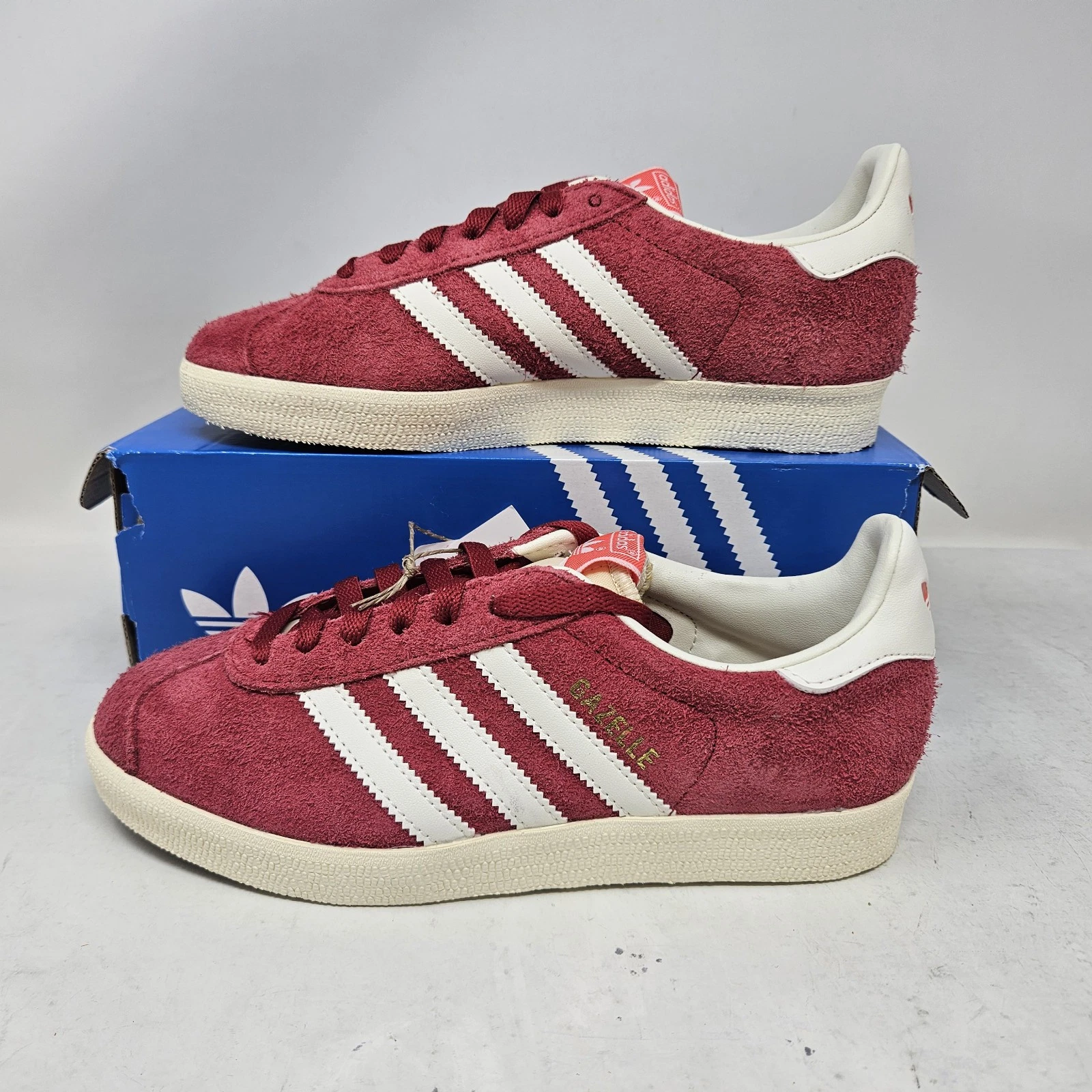 Mens Adidas Gazelle Originals Classic 'Red White' Suede Shoe / IF9652 / Size 8.5