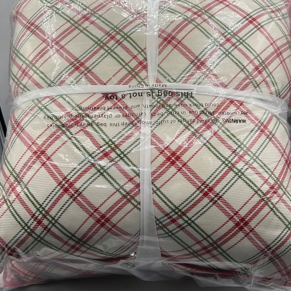 Holiday Pillow Collection Macys 2 pack 20X20 - Image 3 of 3