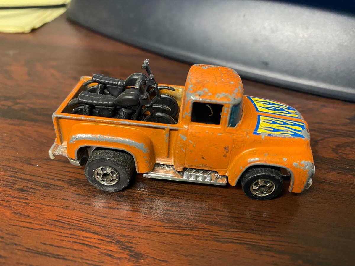 Hot Wheels 1973 Hi-Tail Hauler '56 Ford Pick Up Truck Orange