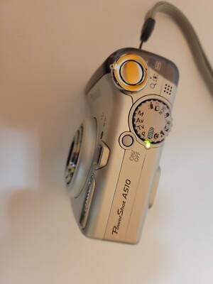 Canon PowerShot A510 3.2 Megapixel Digital Camera - For parts or