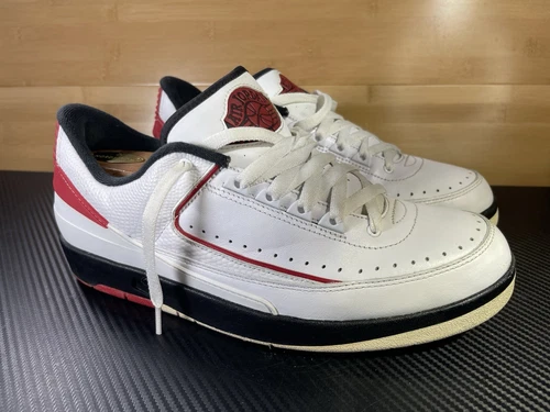 Size 10 - Jordan 2 Retro Low Chicago 2016 # 832819-101