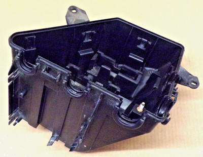 2004 cadillac srx fuse box mount bracket housing 2004-2006