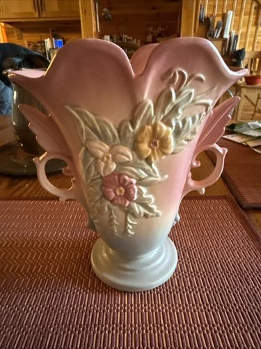 Vintage Hull Pottery Wildflower Vase Granny CottagecoreW-9-8 1/2 Mauve Pale Blue