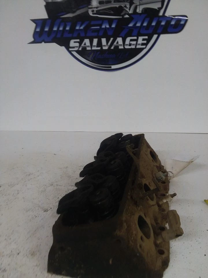 Cylinder Head Tbi Pressed-in Rocker Arm Studs Fits 85-92 SAFARI (GMC) 47728 - Image 3 of 4