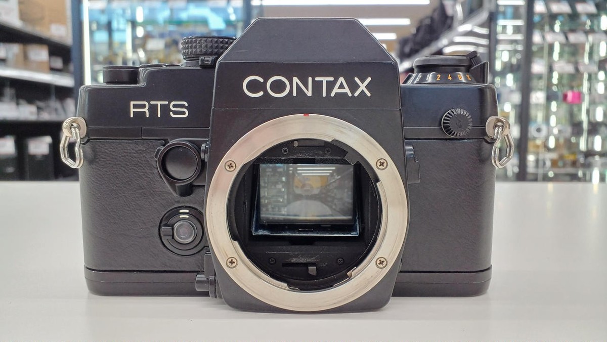 Contax RTS II 35mm SLR Film Camera w/ Tokina 28-70mm Lens from