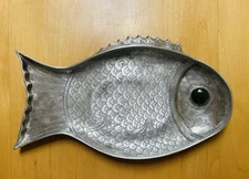 Rare Arthur Court ‘75 Solid Aluminum Fish Plate With Solid Agate Eye Collectable