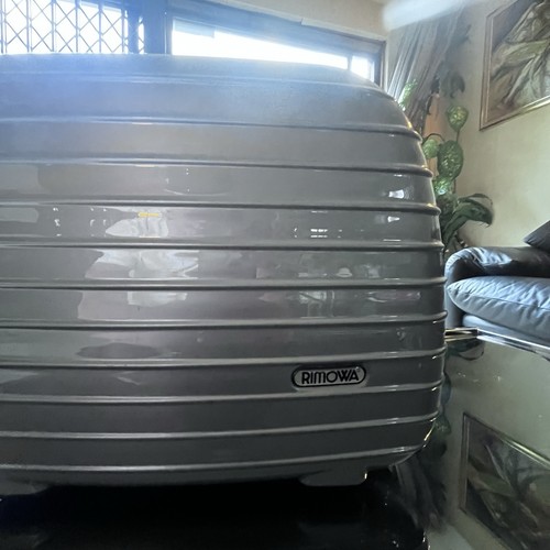 Rimowa Beauty Case - Picture 2 of 9