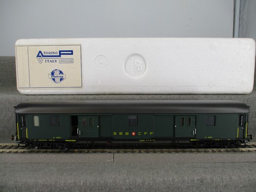 Metropolitan Spur H0 7040 Personenwagen RIC F4ü der SBB/CFF in OVP | Zustand: Gebraucht