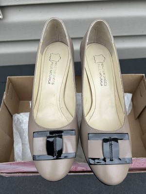 MASTER SHOES Beige Block Heel Pumps Bow Accent Leather Upper Round Toe