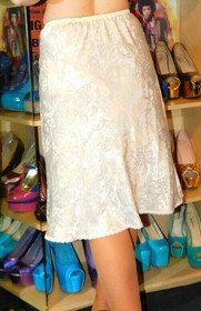Deena Vintage Shiny Ivory Satin Half Slip Floral Leaf Swirl Design M