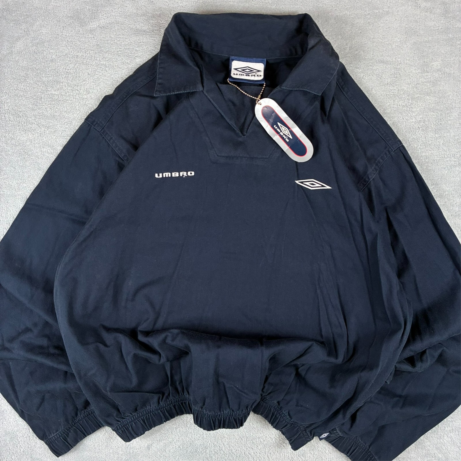 Vintage Umbro 2000's Y2K Navy Blue Size Medium Drill V Neck Pullover Sweatshirt image 3