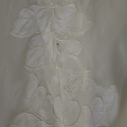 Vintage 1950s Ivory Wedding Gown, Romantic, Pearl, Lace, Train, Victorian - Picture 13 of 15