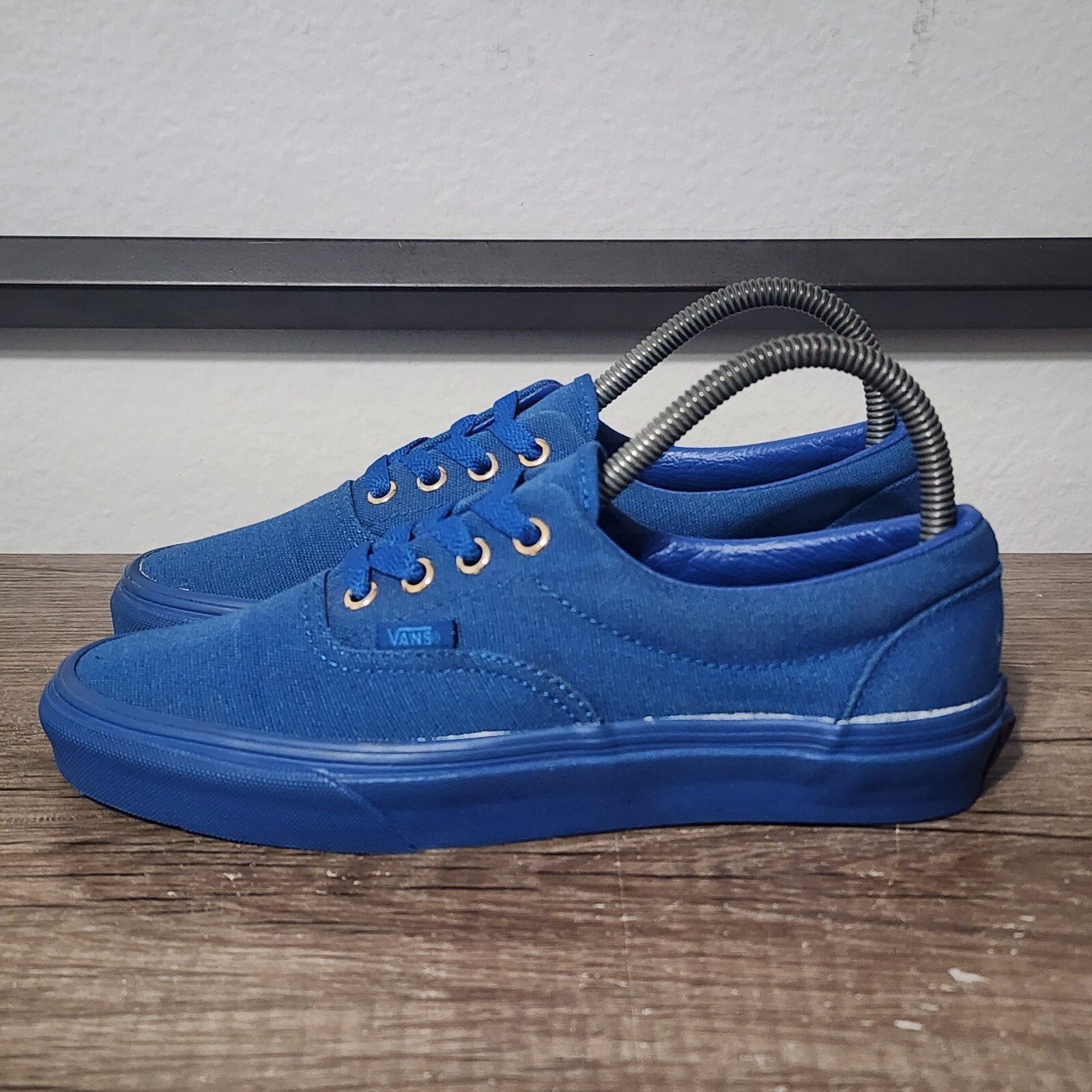 Vans Era Women's Athletic Skate Shoes Size 7 Blue